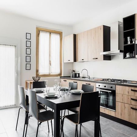 Comfortable Family Group Apartment Via Paruta Milano Eksteriør bilde